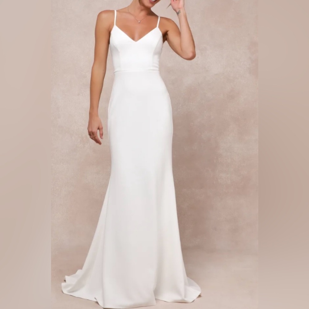 Lulu's White Sleeveless Spaghetti Strap Bridal Gown